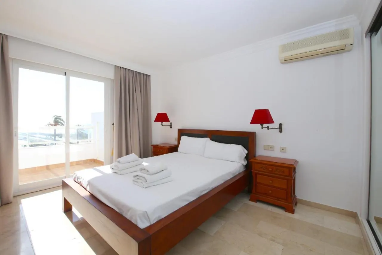 Estepona Port Apartment Aguila 0*,