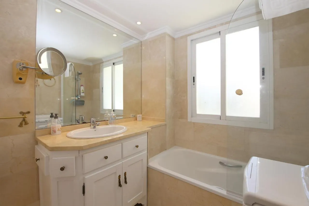 Estepona Port Apartment Aguila