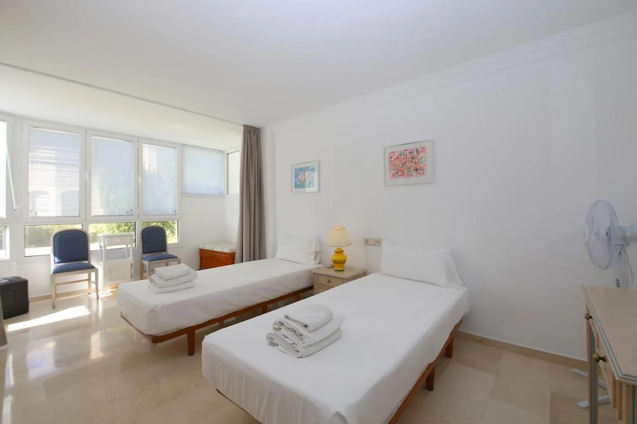 Estepona Port Apartment Aguila Spagna